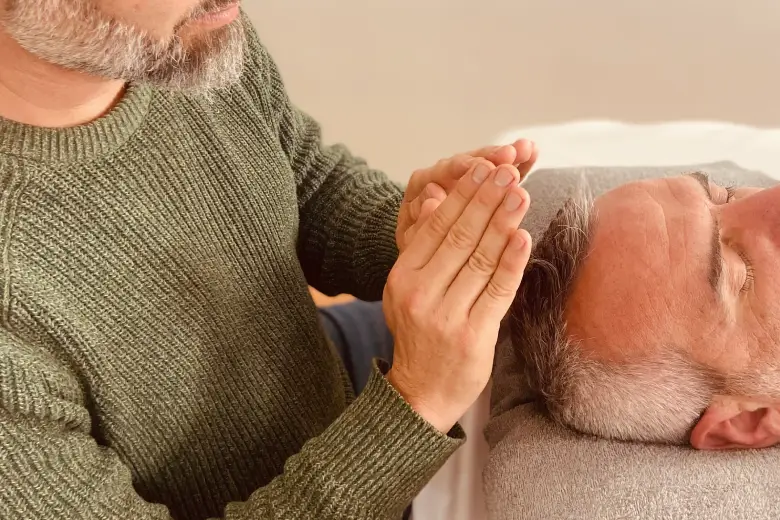 Sesión de Reiki en Qi Balance Barcelona